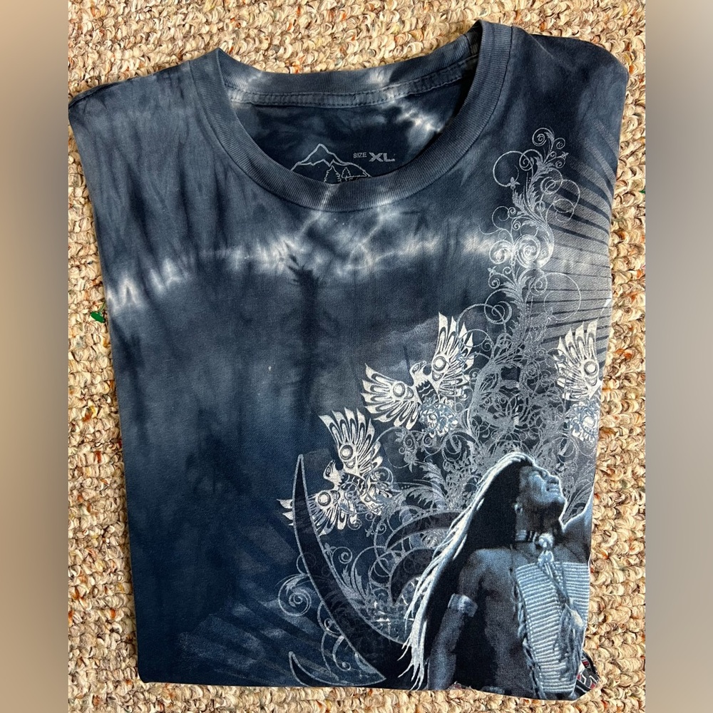 Men’s XL knit Tshirt